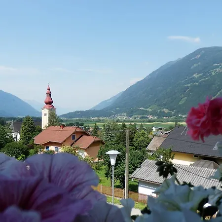 Maier アパート *